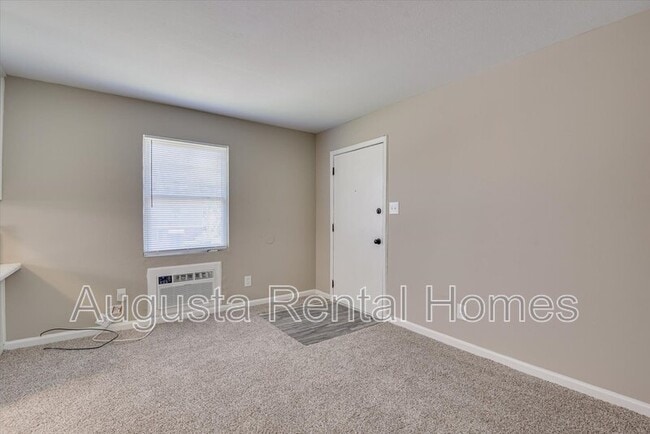 Foto del edificio - 325 B Verdery Drive