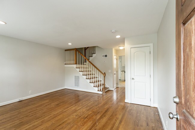 Foto del edificio - 145 Kenner Ave