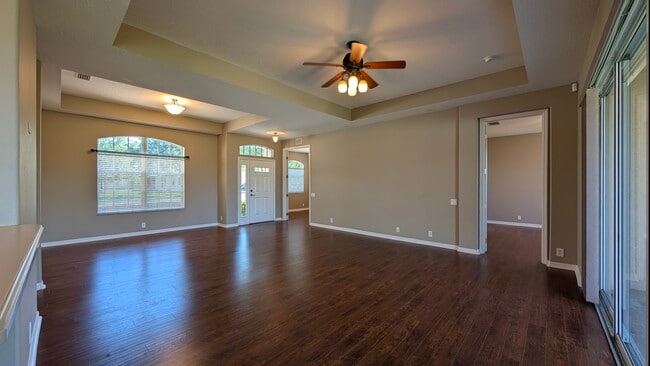 Sala de estar - 12424 25th Ct E