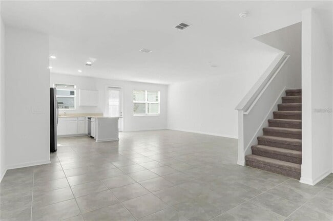 Building Photo - 353 Bogey Dr