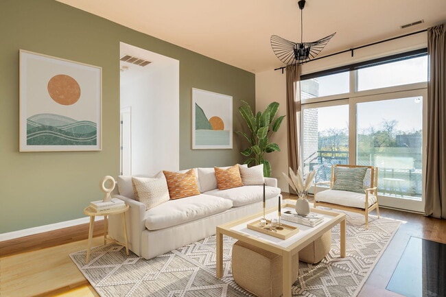 Building Photo - 2089 W Wabansia Ave