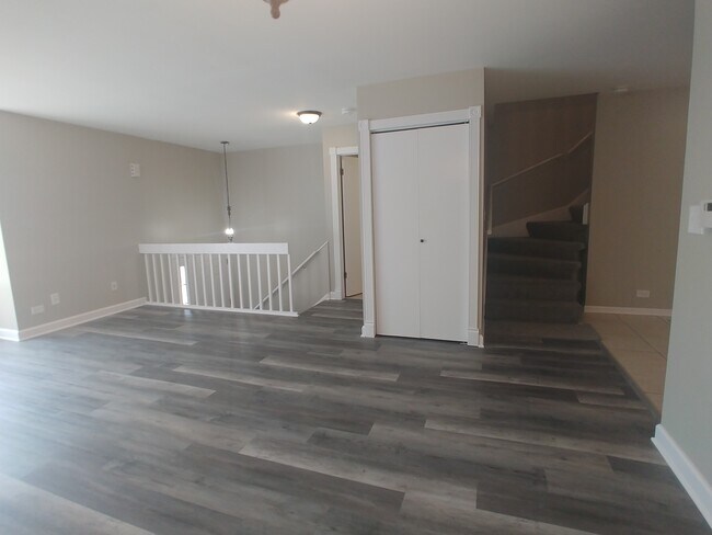 Building Photo - 452 Park Ridge Ln