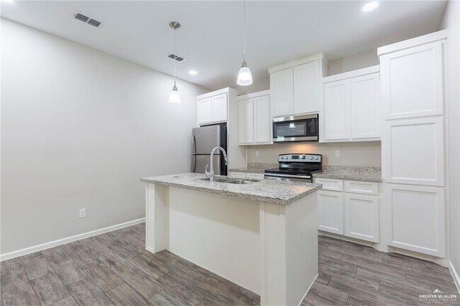 Foto del edificio - 9 Sandpiper Ave