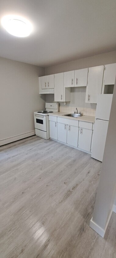 Photo principale - 9923-181 81 Ave NW