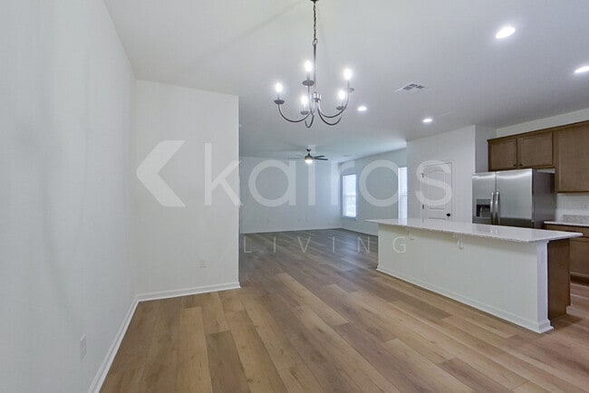 Building Photo - 108 Hendrix Rd