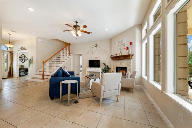 Foto del edificio - 3701 Del Robles Dr