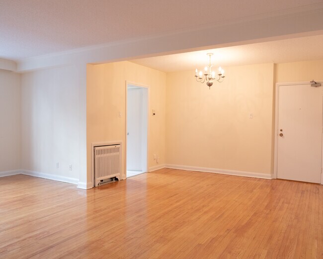 Photo du bâtiment - Crestview Apartments