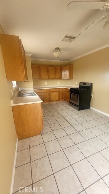 Building Photo - 5646 Morongo Rd
