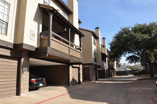 Building Photo - 5630 Spring Valley Rd