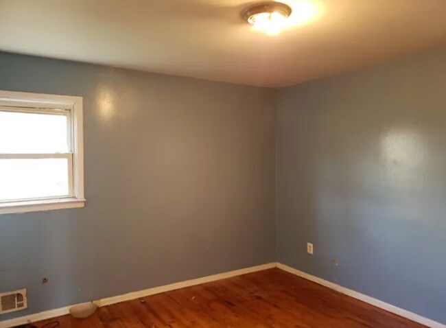 Building Photo - 166 Fabyan Pl