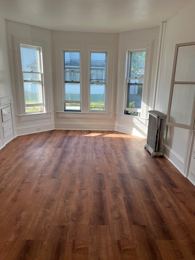 18 Chase Ave Unit 1, North Adams, MA 01247 18 Chase Ave North Adams