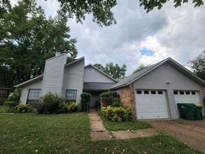 Building Photo - 5705 Larry Dr