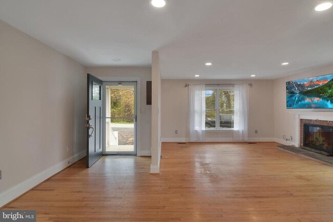 Building Photo - 8229 Jumpers Hole Rd