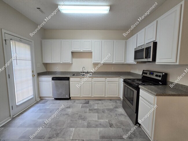 Foto del edificio - 6105 Capitol Knoll