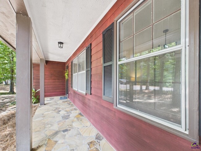 Building Photo - 1167 Roundtable Ln