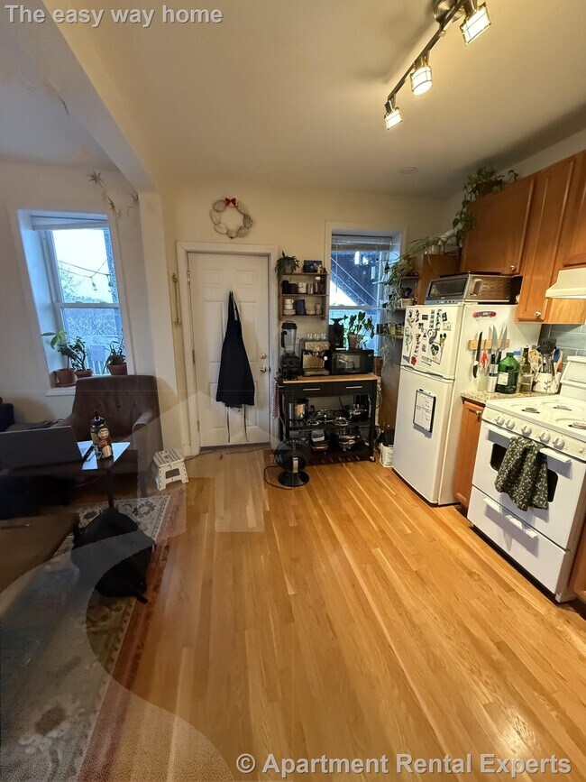 Foto del edificio - 1054 Cambridge St