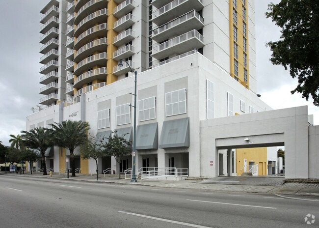 Foto principal - Brickell Vista Condos