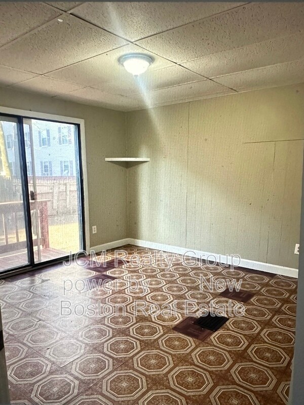 Foto del edificio - 234 Clark Ave