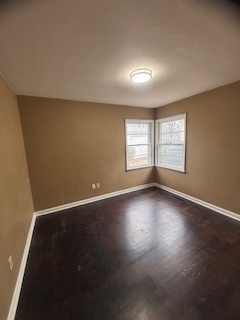 Building Photo - 2 bedroom, 1 bath with detached garage
