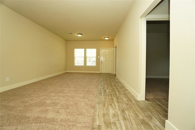 Building Photo - 607 Aweigh Dr