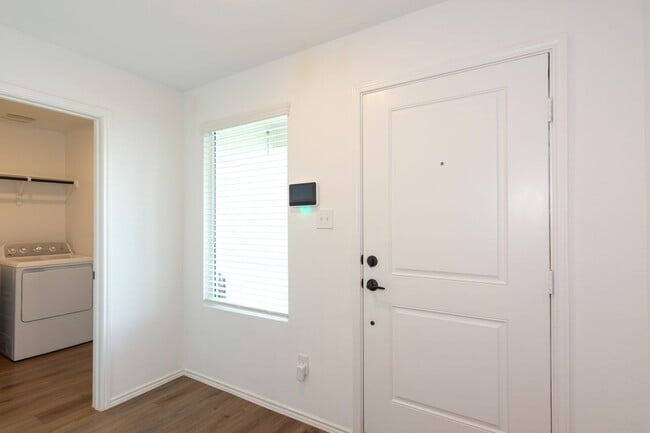 Building Photo - 548 Rancho Del Cielo Lp