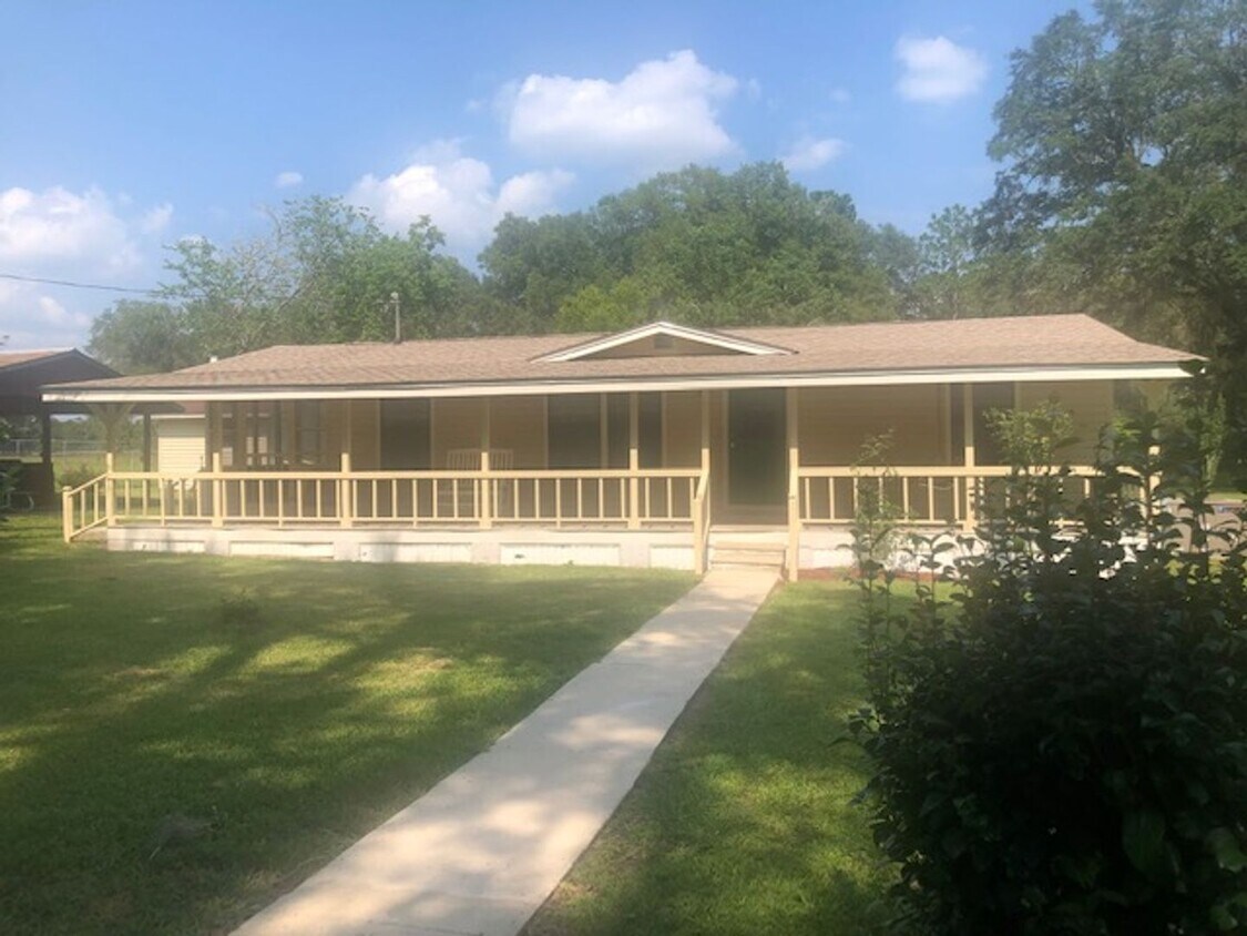 Primary Photo - 2 Bedroom 1 Bath House