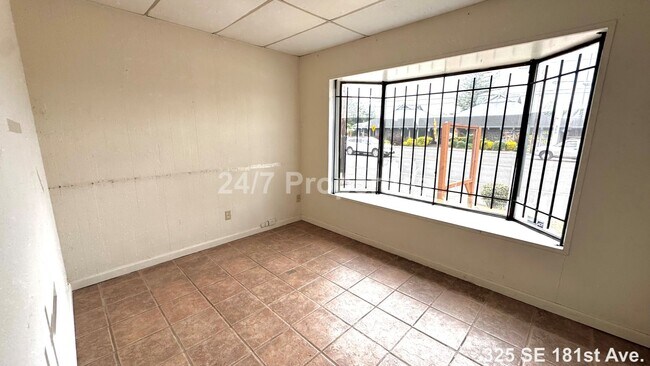 Foto del edificio - 325 SE 181st Ave