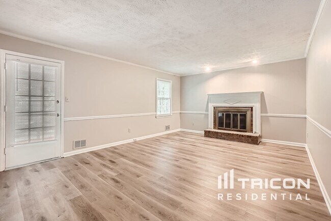 Foto del edificio - 551 Banks Rd E