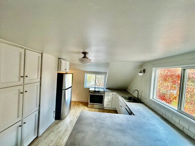 Foto del edificio - 7031 N Tyler Ave