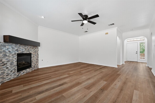 Foto del edificio - 4500 Aria Cove