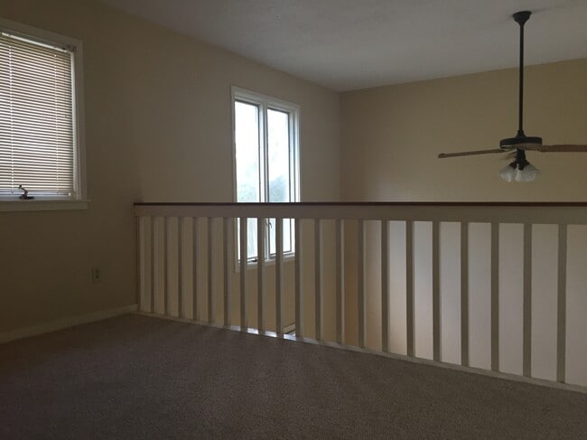 Foto del edificio - 214 Westbrooke Dr