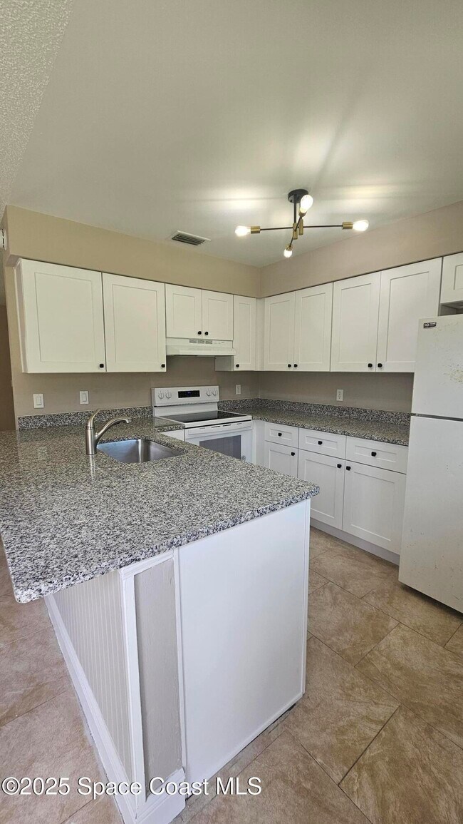 Foto del edificio - 2230 Fallon Blvd NE