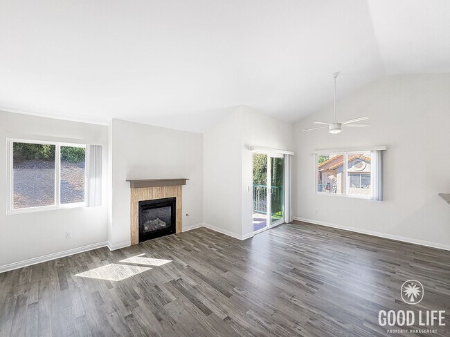 Foto del edificio - Upgraded 2-Bed, 2-Bath Retreat with Balcon...