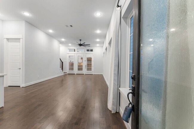 Foto del edificio - 113 Coronado St