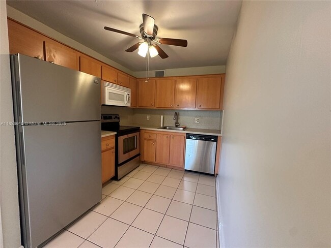 Foto del edificio - 13255 SW 9th Ct