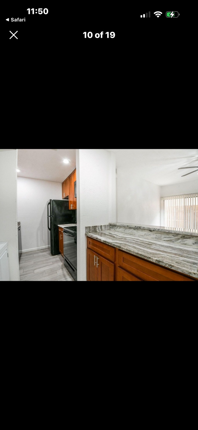Building Photo - 5001 Lamonte Ln