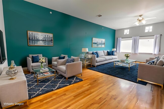 Foto del edificio - 8705 Bryam St