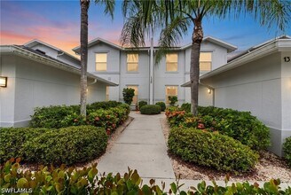 Building Photo - 1320 Charleston Square Dr