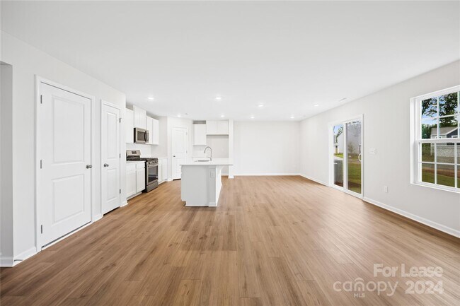 Building Photo - 166 Brentwood Dr