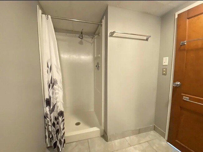Foto del edificio - 1536 7th Ave NE