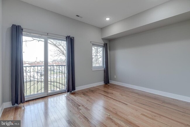 Foto del edificio - 2115 Master St