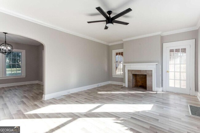 Foto del edificio - 1665 Beecher St SW