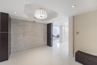 Building Photo - 6000 Island Blvd