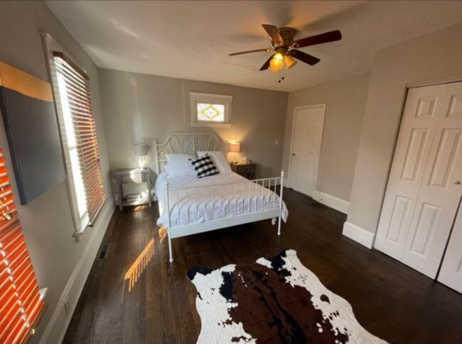 Foto del edificio - Fully Furnished Short Term Rental in CLE!