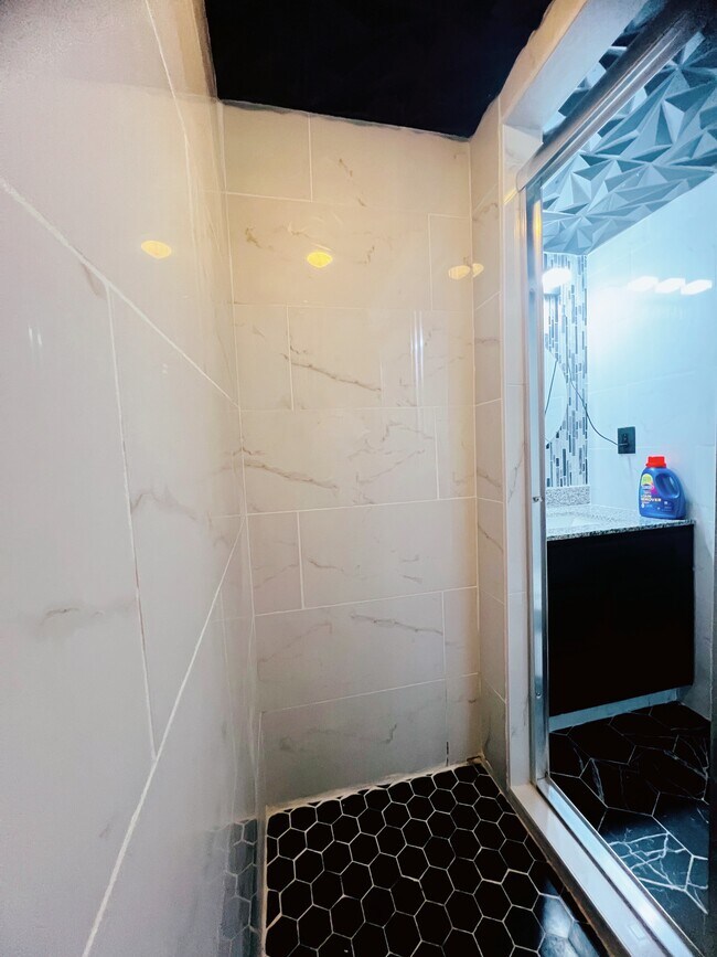 Bathroom - 6300 Stevenson Ave