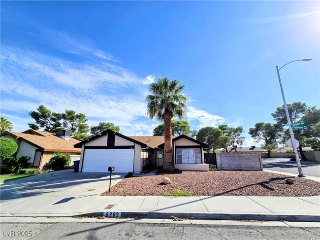 Building Photo - 6969 Paddington Way