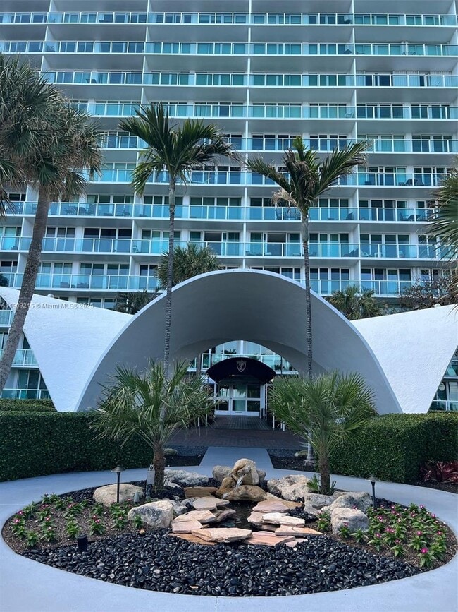 Building Photo - 333 NE 21st Ave