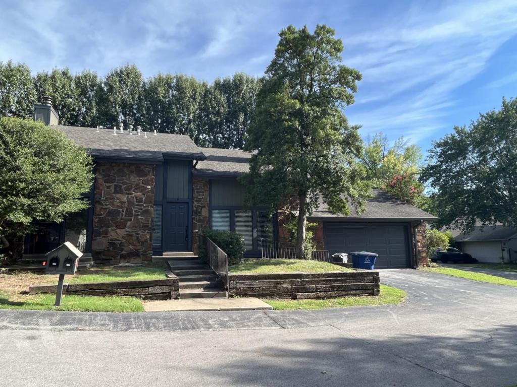 Primary Photo - 7427 S Atlanta Ave