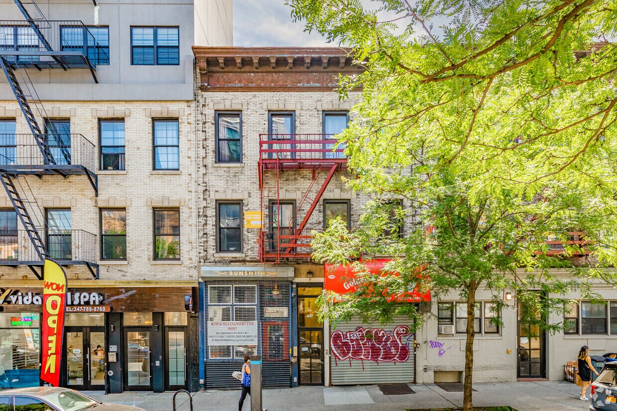 Building Photo - 789 Franklin Ave