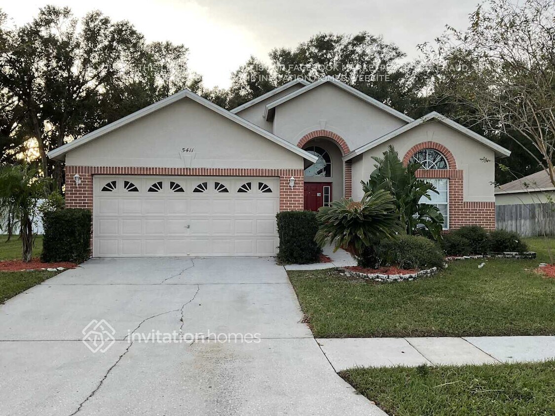 Foto principal - 5411 Watson Rd